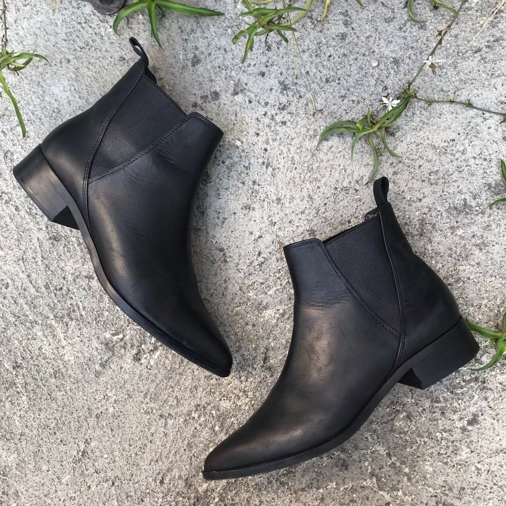 EU 38 US 8 - Black Genuine Leather Chelsea Boots - & Other Stories - Booties